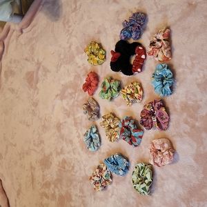 Lot of 17 hair scrunchies